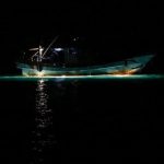 فریب دریا، با نور صیاد