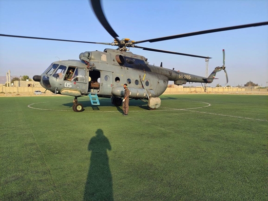 پرواز نجات بخش بالگرد اورژانس بندرعباس 