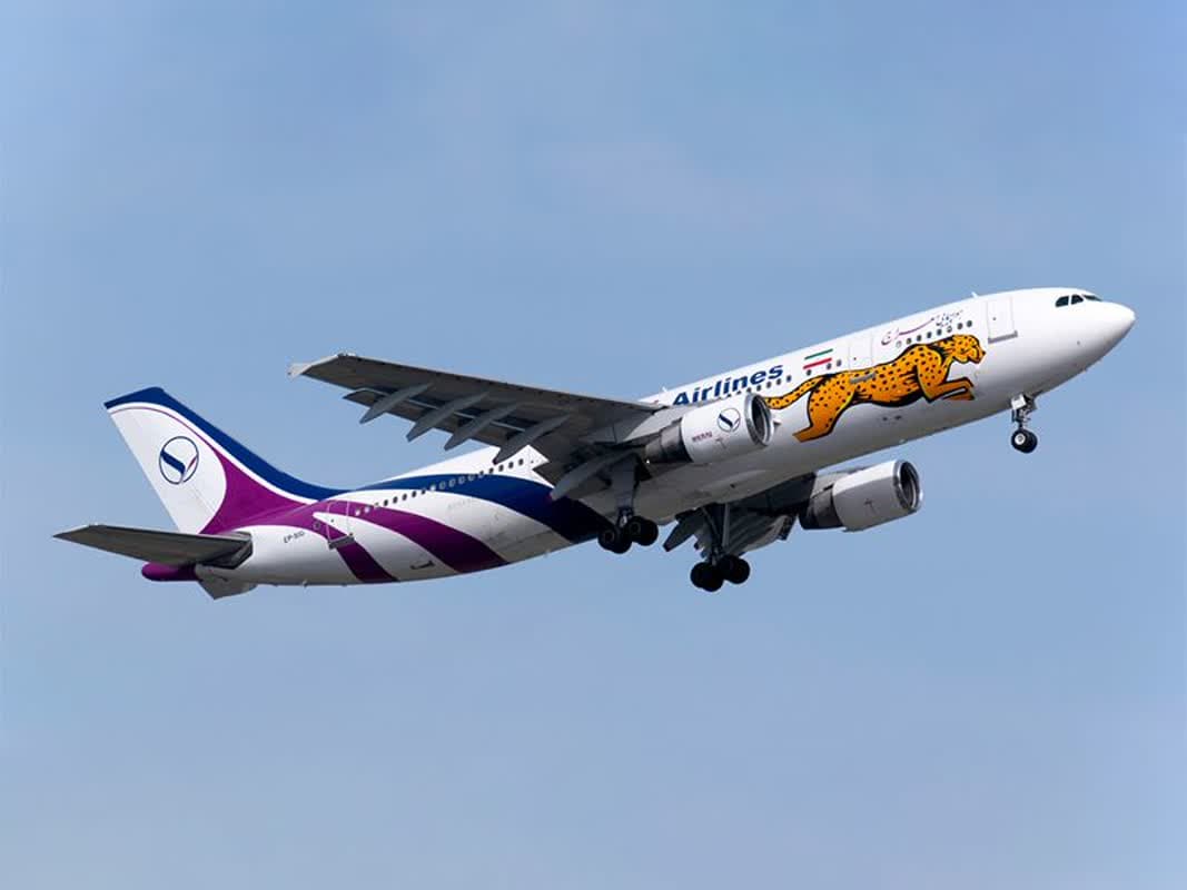 نخستین پرواز معراج ایر از فرودگاه بین‌المللی بندرعباس انجام شد