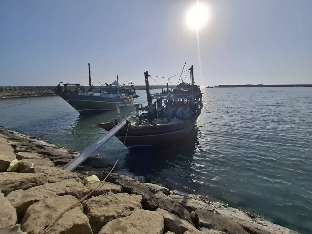توقیف سه فروند شناور صید غیرمجاز ترال از حوزه شرق جاسک