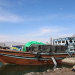 توقیف جی‌پی‌اس قاچاق از یک لنج باری