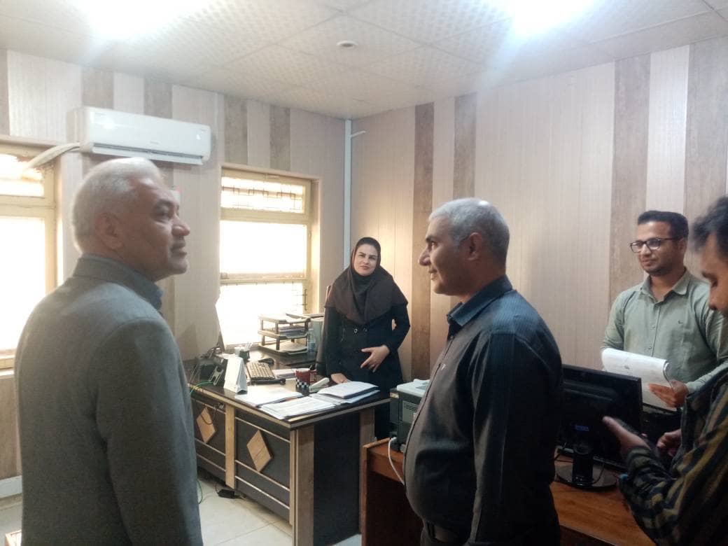 بازدید سرزده مدیرعامل شرکت توزیع نیروی برق استان هرمزگان از نحوه ارائه خدمات به شهروندان