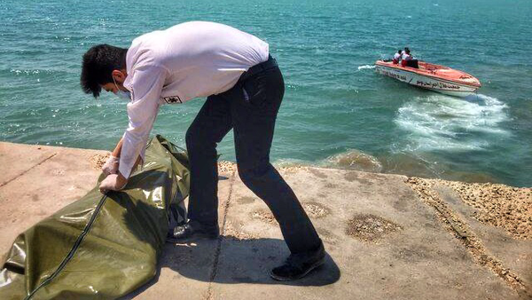 غرق شدن صیاد ۴۲ ساله درگهانی حین صید میگو در بندرعباس